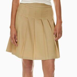 Aritzia pleated skirt size 0